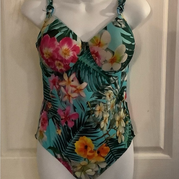 amoena Other - Amoena brand mastectomy bathing suit, floral print, Size 12, prosthetic options